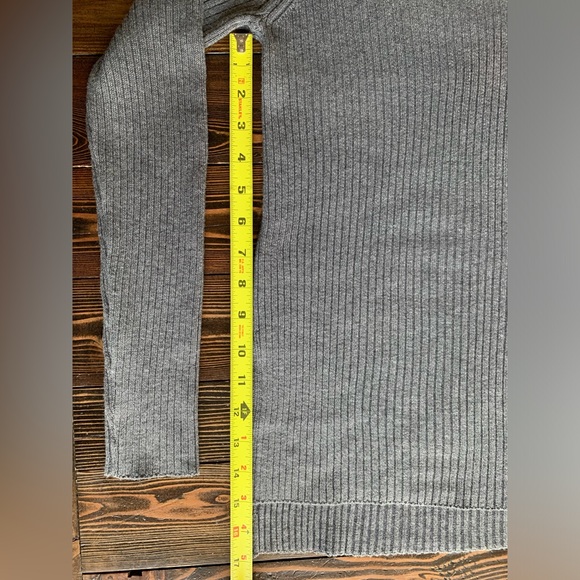 ELIE TAHARI • ribbed sweater top cashmere blend modern chic quiet luxury muted - Picture 13 of 16